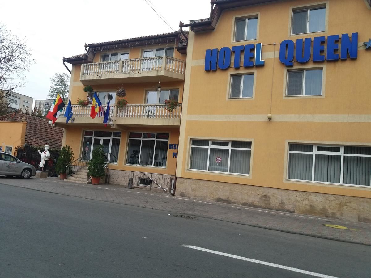 Отель Hotel Queen Арад-13